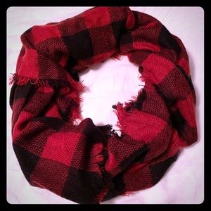 Red and black buffalo check scarf